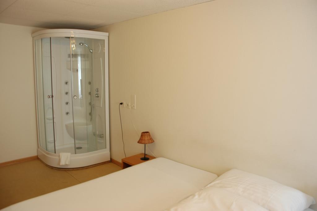 Hotel Weisses Kreuz St. Gallen Room photo